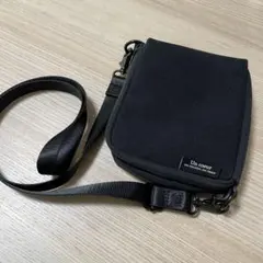 美品 Un coeur アンクール ショルダー 黒のサムネイル