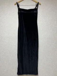 美品　ロングキャミドレス　ベロア　スリット入り　黒ワンピ　上品　綺麗　パーティ