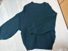 ダークグリーン ニット 長袖セーター