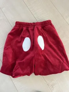 Disney ミッキーマウス　赤いハーフパンツ 110サイズ