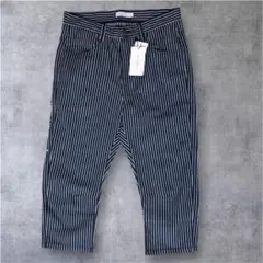 【新品タグ付】RockyMonroe ヒッコリーストライプ クロップドパンツ Lのサムネイル