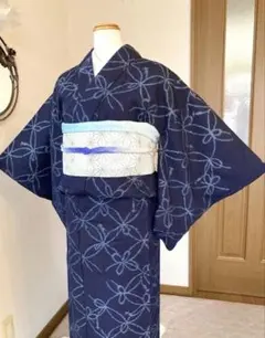 日本製　新品　本染絞り　個性的でモダン　単衣着物　浴衣　青鈍色 日本製 新品 本染絞り 個性的でモダン 単衣着物 浴衣 青鈍色 - メルカリ