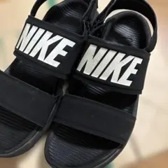 NIKE ナイキ　タンジュンサンダル　２4センチ ブラック　黒のサムネイル