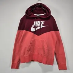 NIKE　フーディー　パーカー　M　シェブロン　ロゴ　人気　カラー　古着コーデ