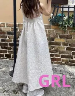 GRL ホワイト エンボスワンピース