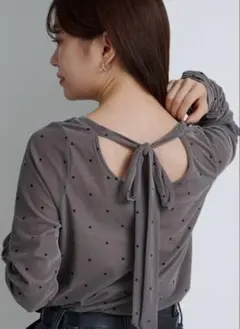 【前後2WAY】ドットベロアボウタイプルオーバー　kastaneのサムネイル