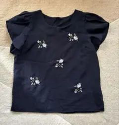 フラワー刺繍 ネイビー 半袖トップスのサムネイル