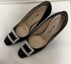 ダイアナ★パールビジューつきパンプス黒23センチ美品