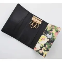 箱無し特価☆新品未使用品☆ポールスミス 花柄デザイン キーケース 黒