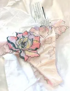 Item thumbnail for item d72ec41e-edfa-4910-b6e9-7b5b79334ce4