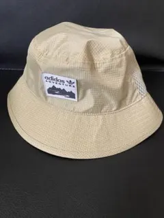 adidas ADVENTURE サンディベージュ バケットハットM54-57