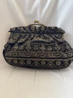 Item thumbnail for item 3afd2cae-3e1e-4cf6-a3ec-b1f3c32f5487