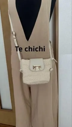 【美品、未使用】（Te chi chi）ショルダーミニバック　編み上げカゴ風　白のサムネイル