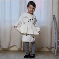 【新品タグ有り】petitmain フワもちっと/リンクお花パールニットスカート