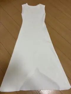 神戸レタス　岡部あゆみ　フレアワンピース