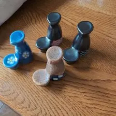 陶器製 とっくりとおちょこ　箸置き　4個セット