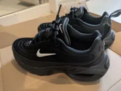 NIKE AIR MAX PULSE 23.5cm ブラックのサムネイル