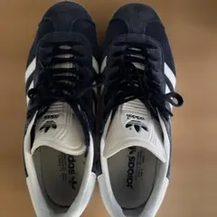 adidas Gazelle ネイビー スニーカー
