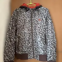 Burberryブラックレーベル　迷彩柄フード付きリバーシブルジャンパー