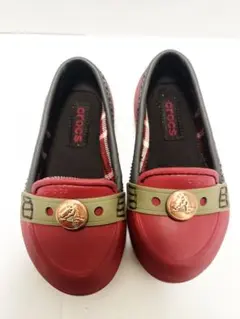 Crocs 赤・緑 フラットシューズ