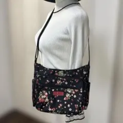 PINE HOUSE 花柄ショルダーバッグ 多機能のサムネイル
