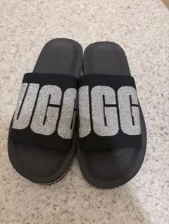 UGG キラキラサンダル