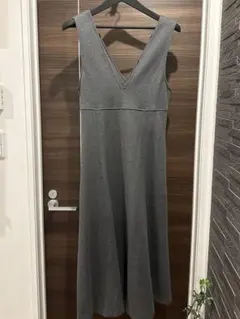 UNIQLO Vネックノースリーブワンピース M グレー