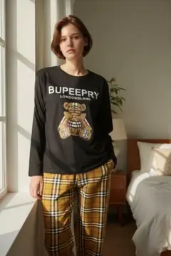 長袖Tシャツとタータンチェックパンツセットルームウェア パジャマ