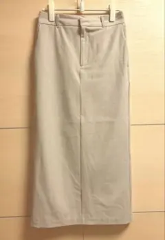 美品【GU ジーユー】ベージュ タイトスカート スリット