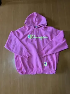 Champion ピンク フード付きパーカー