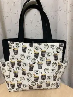 ★両サイドポケット★ハンドメイドトート★カフェ　くま