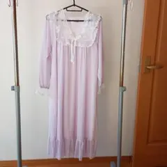 薄紫 レース付きネグリジェ