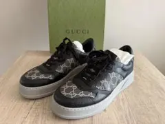 GUCCI GGスプリーム プラットフォーム スニーカーのサムネイル