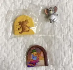 ジェリーとタフィーがいるお家　トムとジェリー　ガチャガチャ