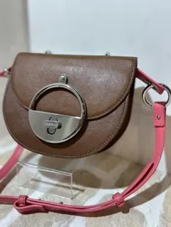 Item thumbnail for item 73215154-6692-4596-8681-221f17c3b7e2