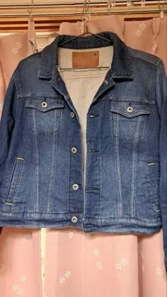 Item thumbnail for item 76a0a71e-a1ec-4114-82bc-122a384fe06b