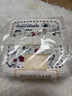新品未使用　スヌーピー　PEANUTS PICNIC CASE 2.5L×3