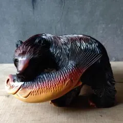 昭和レトロ　木製熊の彫刻 魚を持つデザイン　白伊作　北海道