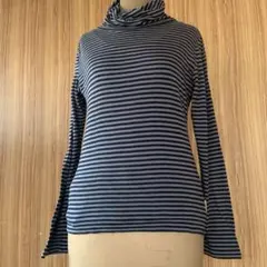 earth  タートルネック ボーダーカットソー　　綿50％　レーヨン50％