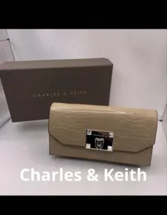 Charles & Keith クロコ型押し長財布