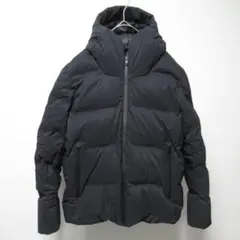 UNIQLO ユニクロ シームレスダウンパーカ M 黒 311-419989
