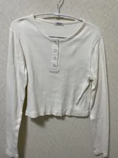 クロップド長袖