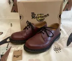 USED 美品　箱付き　ドクターマーチン UK5 3ホール　チェリーレッド