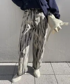 AmeriVINTAGE HAND BLEACH LOOSE DENIM