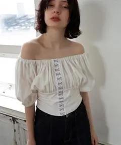 mangata ブラウス　ホワイト　Gardenia hook blouse