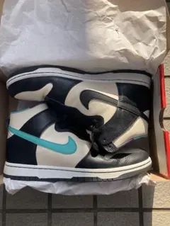 ナイキ ダンクハイレトロ EMB パールホワイト アンド ウォッシュドティール