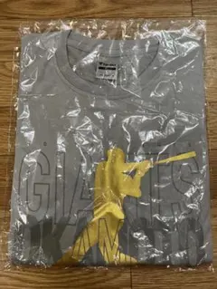 読売ジャイアンツ 岡本和真選手オリジナルTシャツ 金色レア 4/11 FC限定