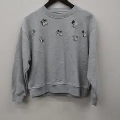 (4)ZARA 花装飾付きグレー スウェット