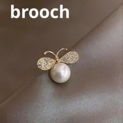 幸運を運ぶ てんとう虫 ブローチ 幸せの象徴 ミニ 縁起物 可愛い　キラキラ