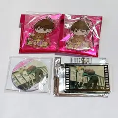 ユーリ!!! on ICE ジ・グァンホン アクリルストラップ 缶バッジ